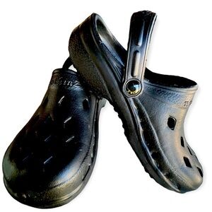 $10 Manic Monday!! ✨nothinZ Unisex Kids or Ladies Comfort Clogs NEW